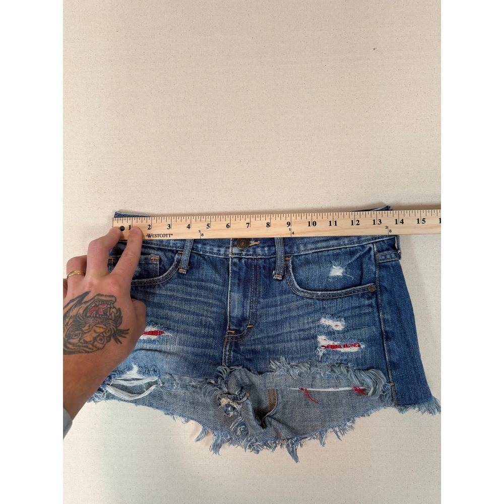 Abercrombie & Fitch Mircro Shorts Distressed Denim Shorts Size 0 W27 Frayed Hem - Picture 6 of 8